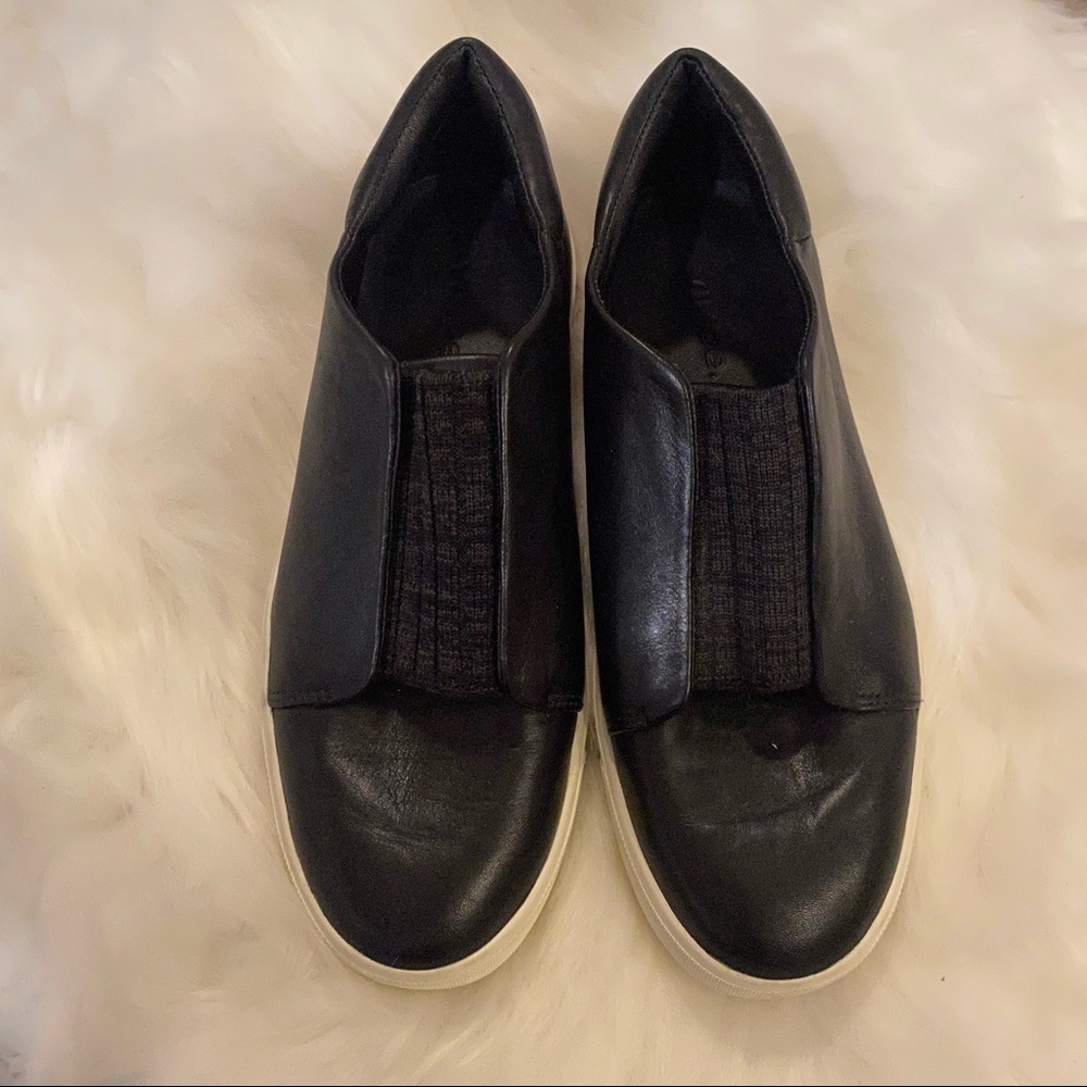 Vince Leather Sneakers - Picture 4 of 9